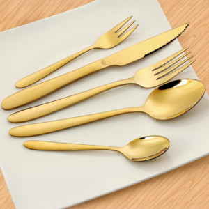 Set Lugësh dhe Pirunësh Gold